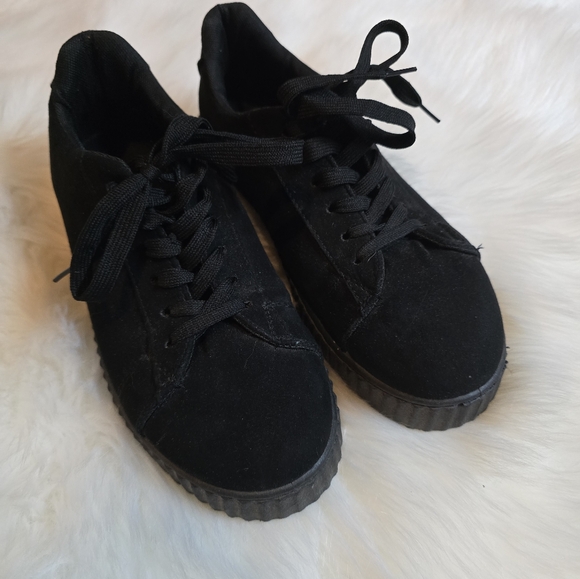 H2k Shoes - Picture 2 of 6